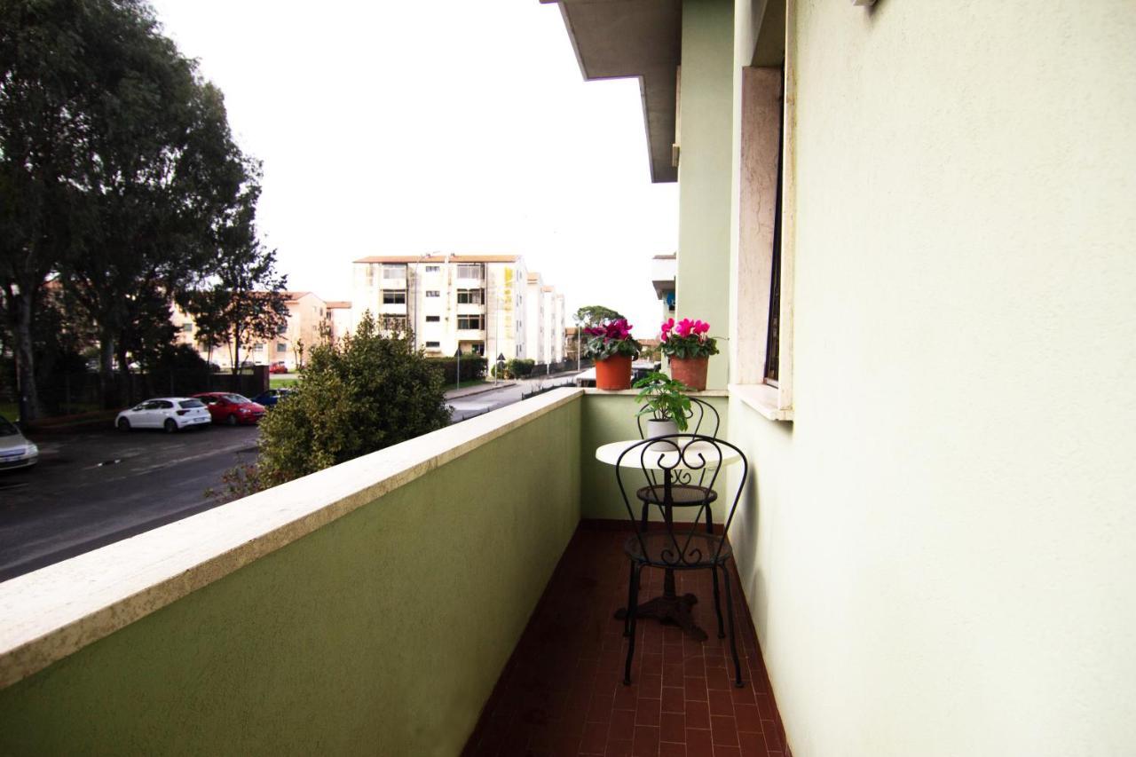 1Km Dalla Torre Appart. Con Balcone E Posto Auto بيزا المظهر الخارجي الصورة